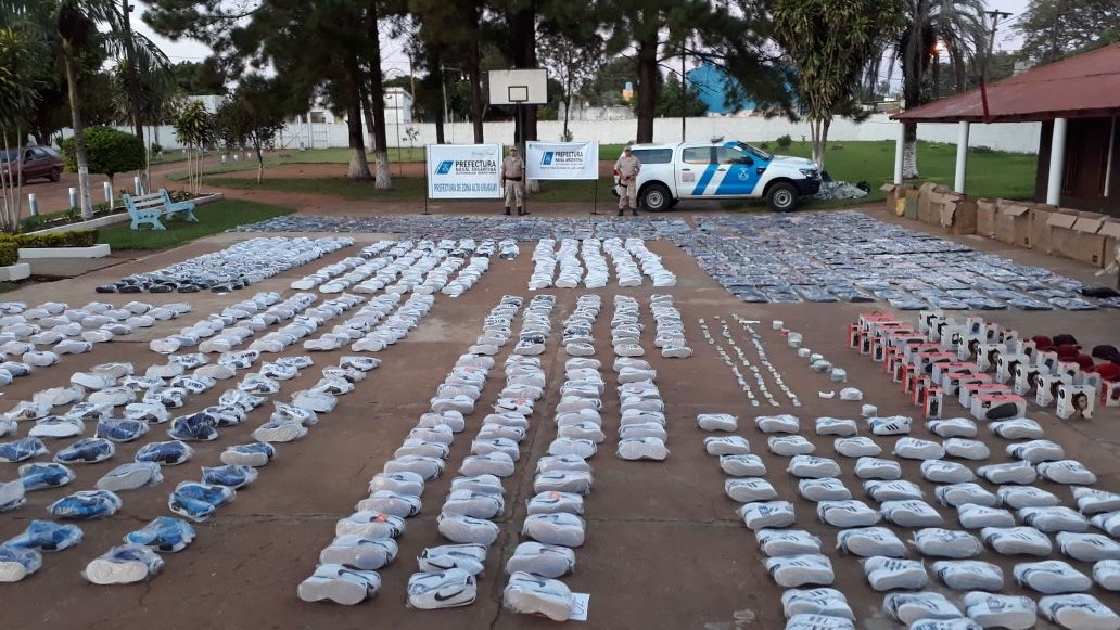 Secuestran cargamentos millonarios de mercadería ilegal