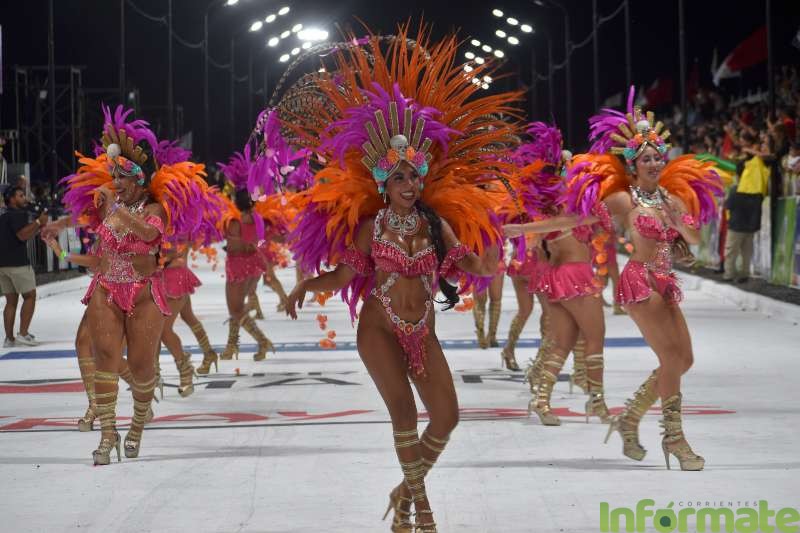 Curuzú Cuatiá celebró el inicio de su carnaval con la inauguración de un nuevo corsódromo