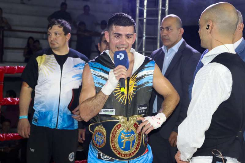 Corrientes y el orgullo de tener dos grandes campeones en Kickboxing