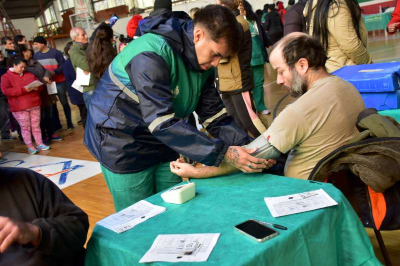 En un gran despliegue sanitario se atendieron a más de 1200 personas