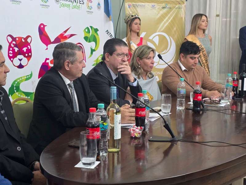 Braillard Poccard encabezó la presentación de la Fiesta Nacional del Dorado