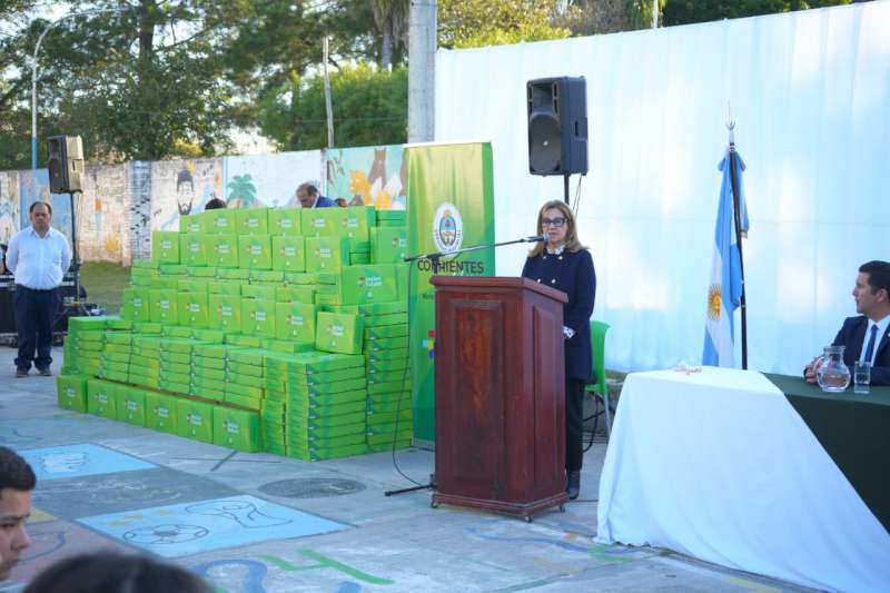 Más de 900 alumnos de Santa Lucía ya cuentan con notebooks de Incluir Futuro