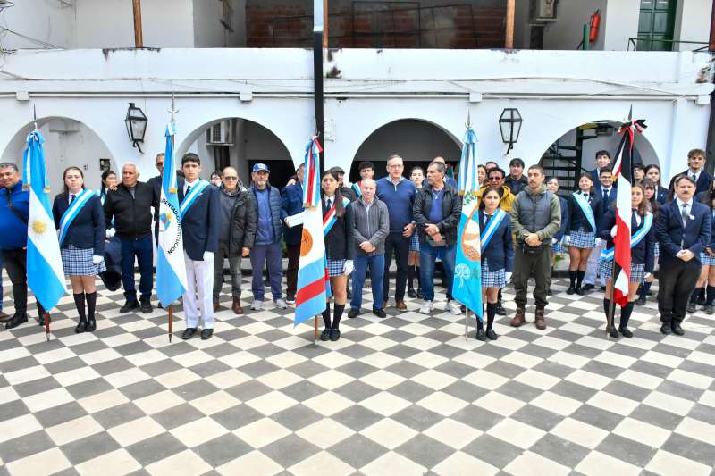 Parte un nuevo grupo de ex combatientes correntinos hacia las Islas Malvinas