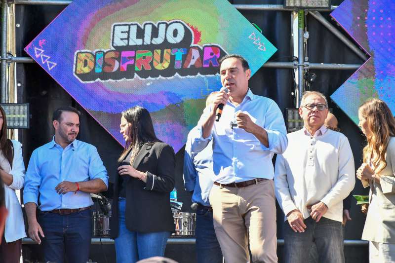 En su paso por la Expo Joven, Valdés destacó el “gran talento que hay en Corrientes”