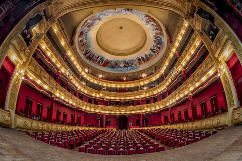 Vuelven las visitas guiadas al Teatro Oficial Juan de Vera